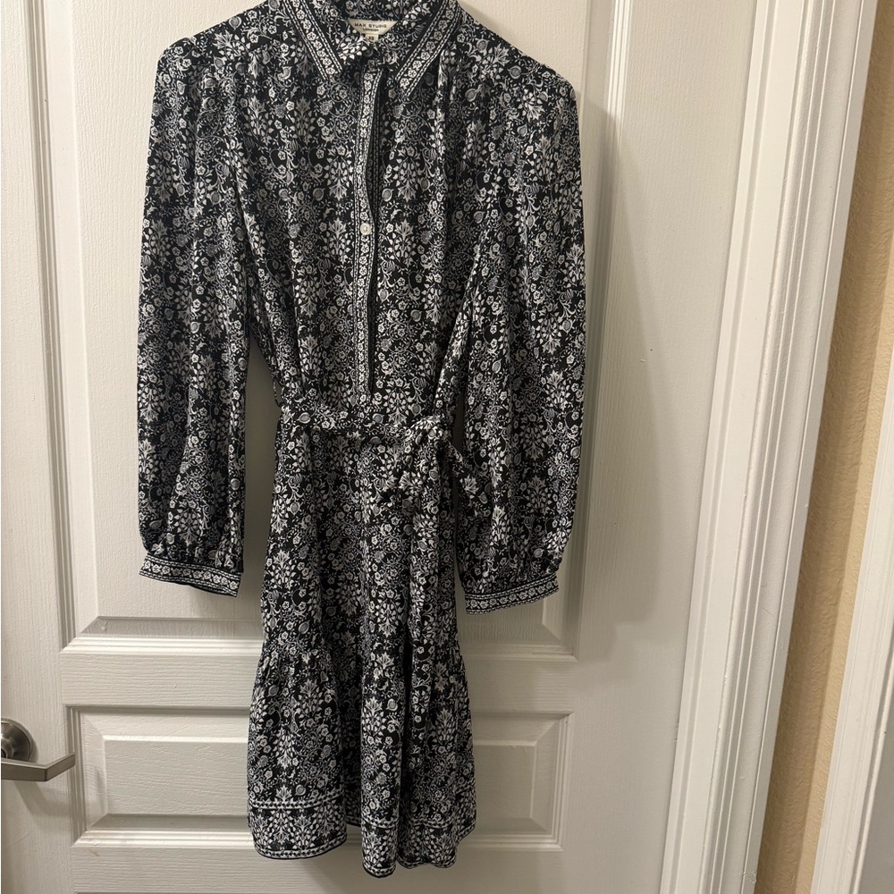 Max Studio Monochrome Floral Long Sleeve Dress